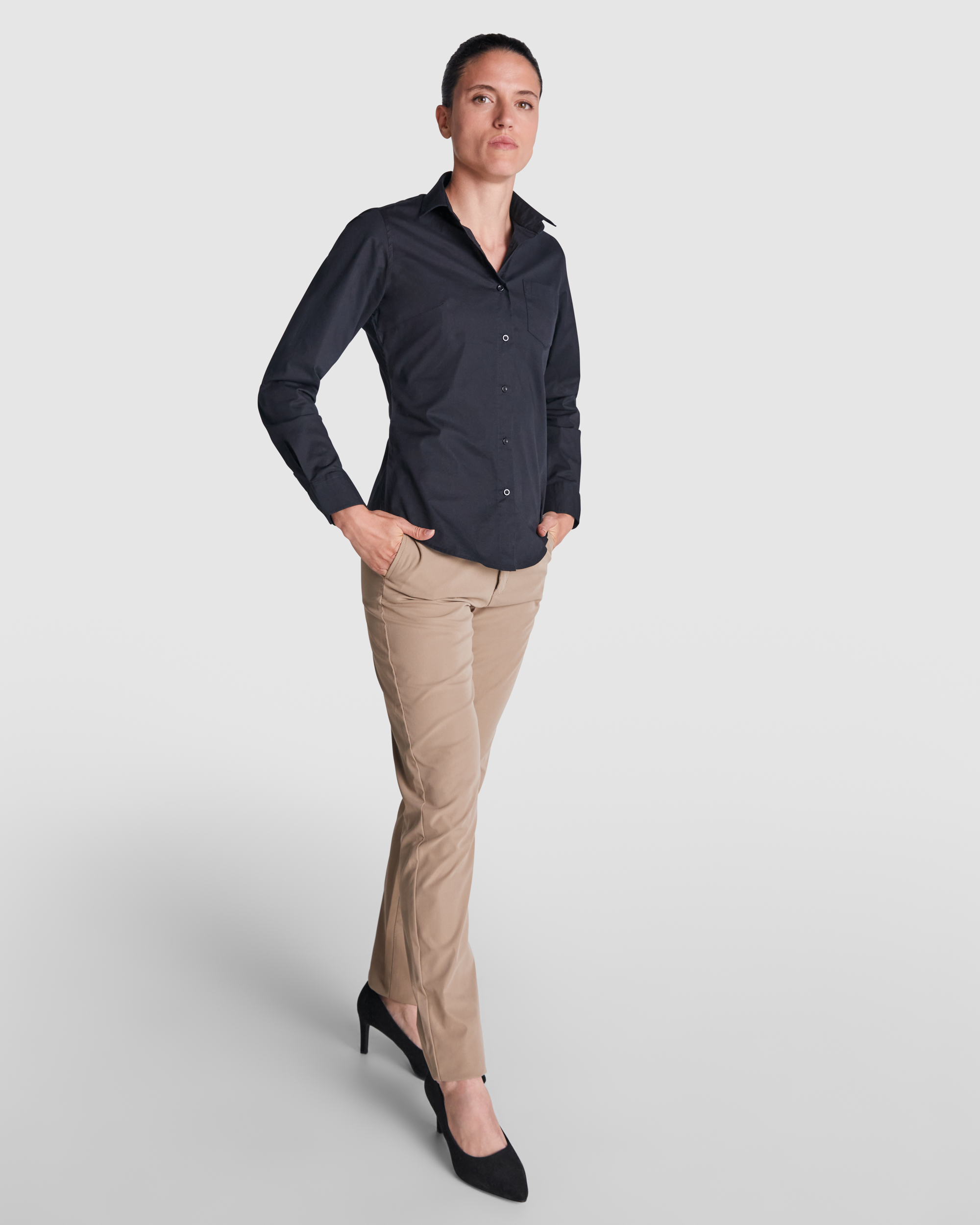 MOSCU WOMAN - Image 2