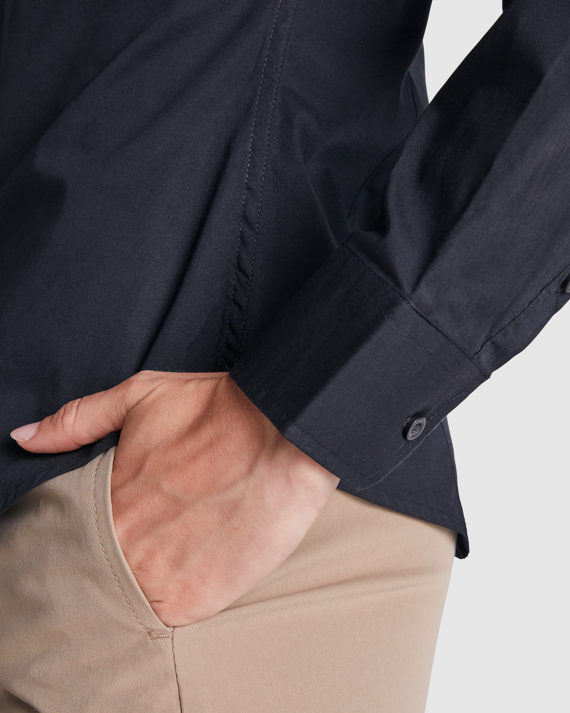 MOSCU WOMAN - Image 3